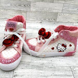 Brand New Hello Kitty Ground Up Size 3 Heart Pillow High Top Glitter Sneakers